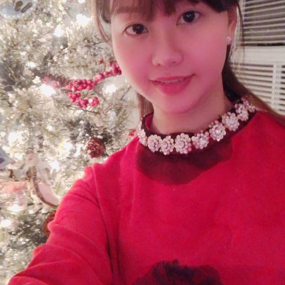 Meet your Posher, Helen - Picture 1 of 1